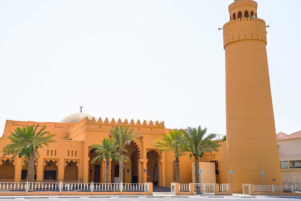 The Pros and Cons of Living in Khalifa City
